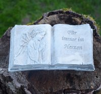 Grabschmuck Buch Engel Gedenkstein Grabdeko Für immer im Herzen 19 x 10 cm