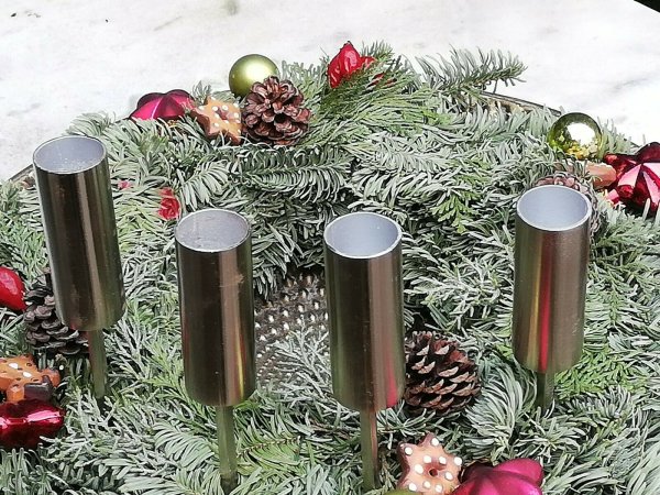 Adventskranzstecker Kerzenhalter schwerer Dorn Metall silber für Kerze 2,2 cm